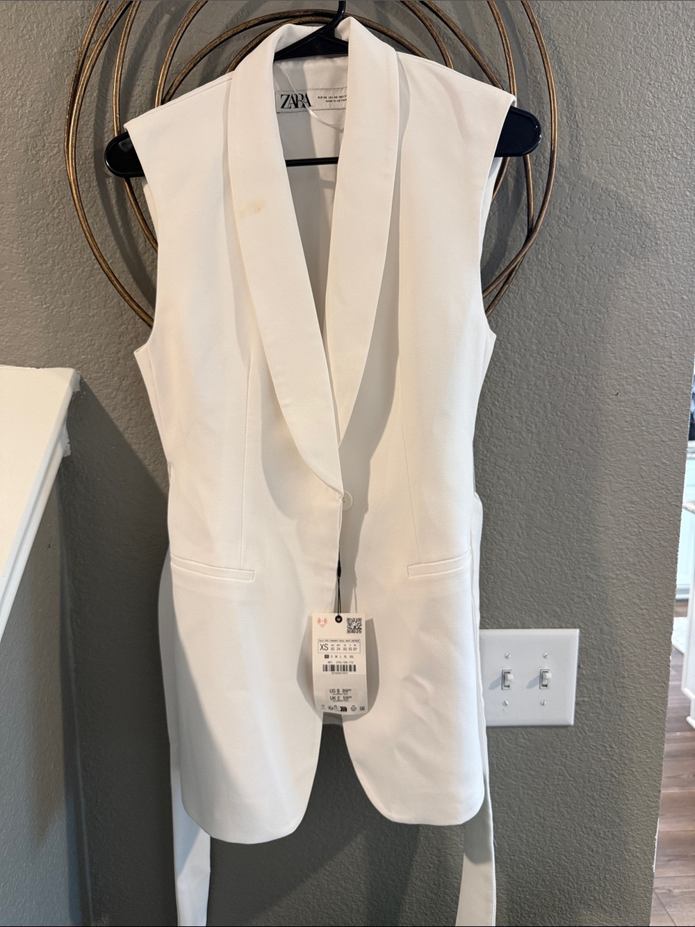 Zara White Sleeveless Shawl-Lapel Blazer Vest with Waist Ties